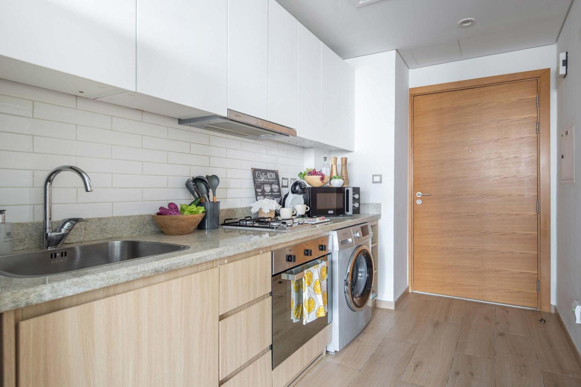 Apartment Frank Porter - Azizi Aura *